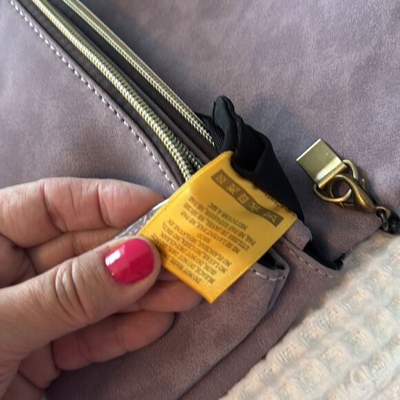 Street Level NWT Purple Faux-Suede Crossbody Bag - Picture 3 of 8